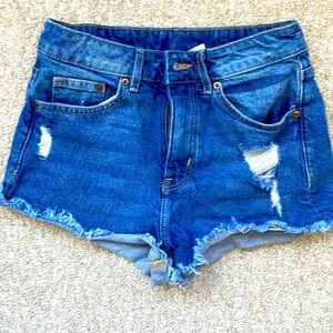 🌟 FLASH SALE - H&M High Waisted Denim Shorts - Size 2 - Never Worn